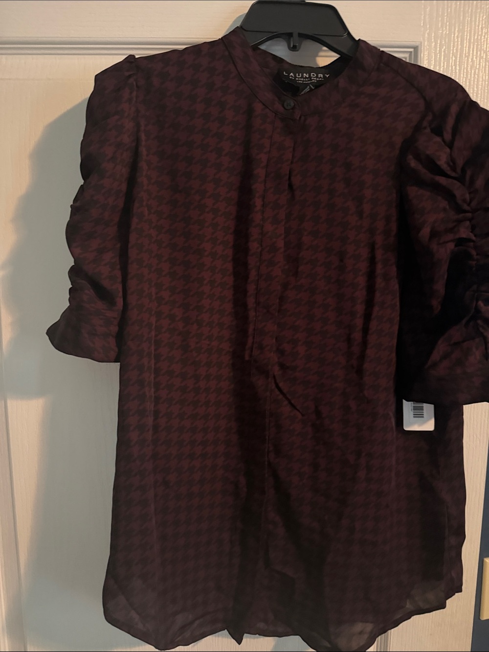 Laundry By Shelli Segal women’s Burgundy Houndstooth Button-Down NordstromRack